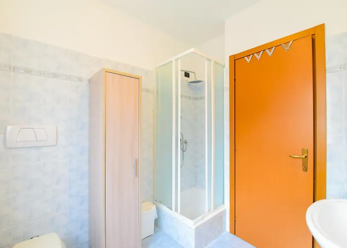 Дом отдыха Bellagio Private Swimming Pool Вальброна