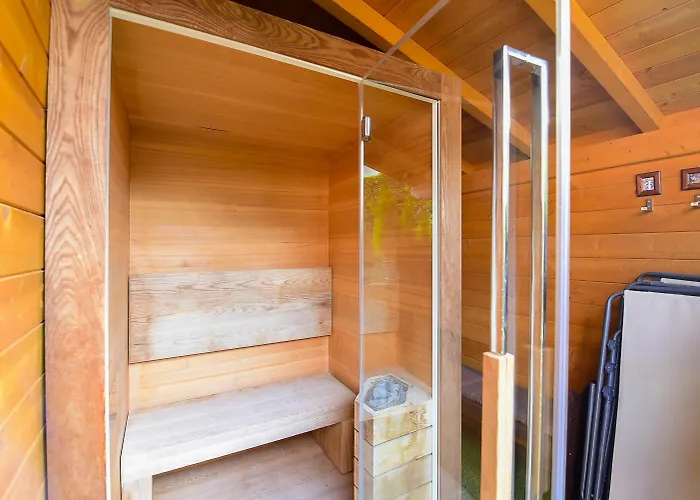 Bellagio Private Swimming Pool Дом отдыха Вальброна