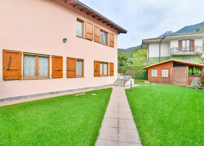 Bellagio Private Swimming Pool *