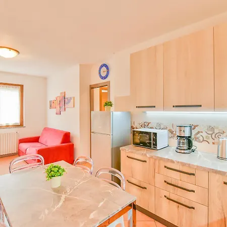 Bellagio Private Swimming Pool * Valbrona