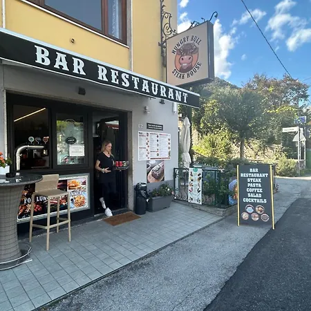 Bellagio Private Swimming Pool *